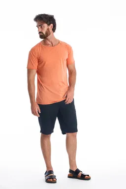 RAVENS VIEW IBIZA RAVENS VIEW IBIZA Herren vegan T-Shirt Egan Knopf Aprikose – Produktbild 1 von 1