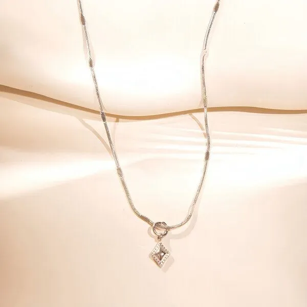 ELEKTROPULLI ELEKTROPULLI Kette 1mm schmal mit mini Ornament Anhänger, Set mit Ohrringen, Silber, – Produktbild 3 von 3