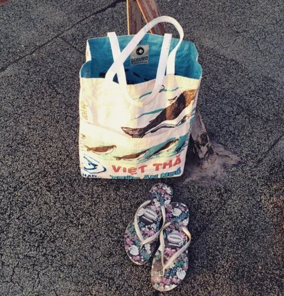 REFISHED fair fashion REFISHED fair fashion Tasche BUSINESS BAG upcycelte Fischfuttersäcke, #fish weiß, – Produktbild 6 von 6