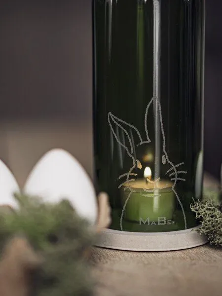 MaBe MaBe Windlicht mit Hasen Gravur - witzige Rückseite - nicht nur zu Ostern – Produktbild 2 von 4