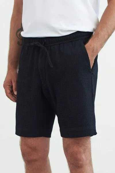 About Companions About Companions Shorts JIM aus Bio-Baumwollcrepe, Schwarz (eco crepe black), – Produktbild 3 von 4