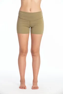 RAVENS VIEW IBIZA RAVENS VIEW IBIZA Damen vegan Shorts Mini Legging Leela Dunkel Aloe Grün – Produktbild 1 von 1