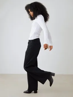 Honest Basics Honest Basics Damen Weite Jeans aus 100% Bio-Baumwolle – Produktbild 1 von 1