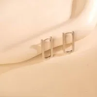 ELEKTROPULLI Matte Längliche Ovale Creolen Ohrringe 22mm x 12mm von Elektropulli, Silber, – Produktbild 1 von 1