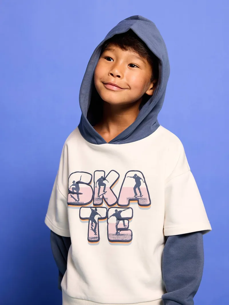 Vertbaudet Kapuzensweatshirt mit Vintage-Print und Ärmeln im Lagenlook Jungen, Wollweiß, – Produktbild 2 von 4