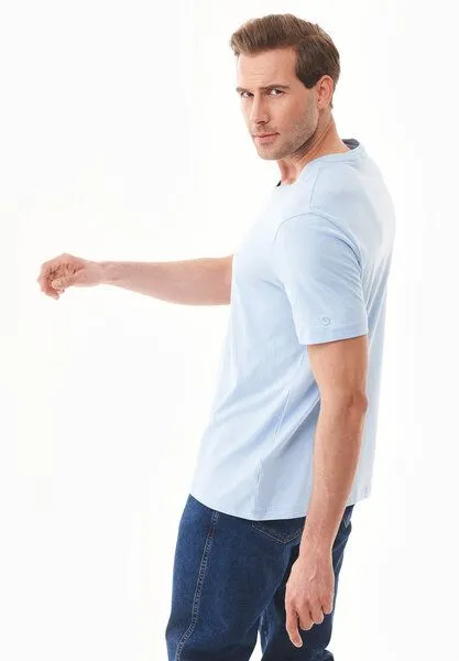 ORGANICATION ORGANICATION Basic T-Shirt aus Bio-Baumwolle mit V-Ausschnitt, Blau(powder blue), – Produktbild 3 von 4