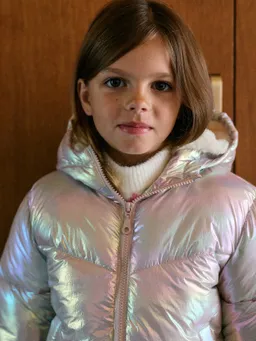 Vertbaudet Glänzende Winter-Steppjacke mit Hologramm-Effekt Mädchen hell – Produktbild 1 von 1
