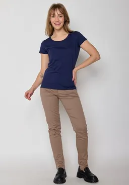 GreenBomb GREENBOMB Basic Loves - Sportliches T-Shirt aus Bio-Baumwolle / GOTS / Fair & Vegan – Produktbild 1 von 1