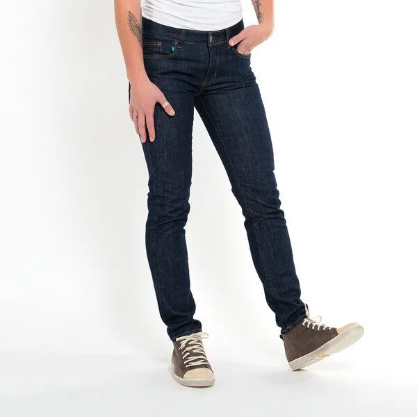 fairjeans fairjeans dunkelblaue Jeans SLIMMY NAVY, schmales, anliegendes Bein, mittelhoher Bund, aus Bio-Cotton – Produktbild 1 von 8