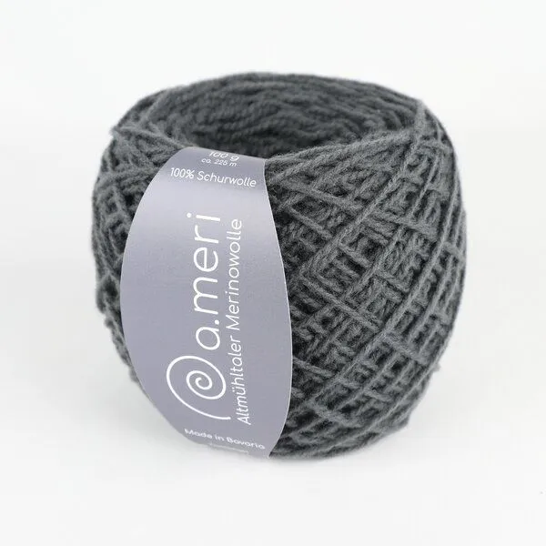a.meri a.meri Merino-Strickgarn DOLLNSTEIN – 100% Schurwolle | Made in Bavaria, Dunkler jurafels (anthrazit), – Produktbild 1 von 4