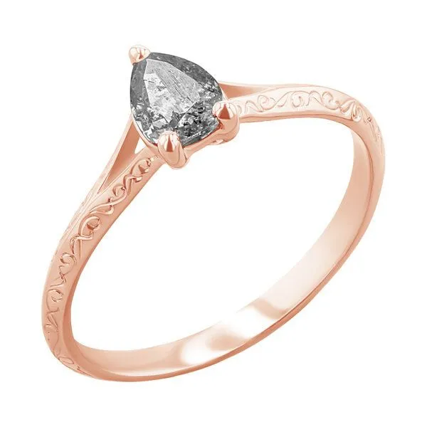 Eppi Eppi Von Hand gravierter Ring mit einem Salt and Pepper Diamanten in Birnenform Vivia – Produktbild 1 von 1