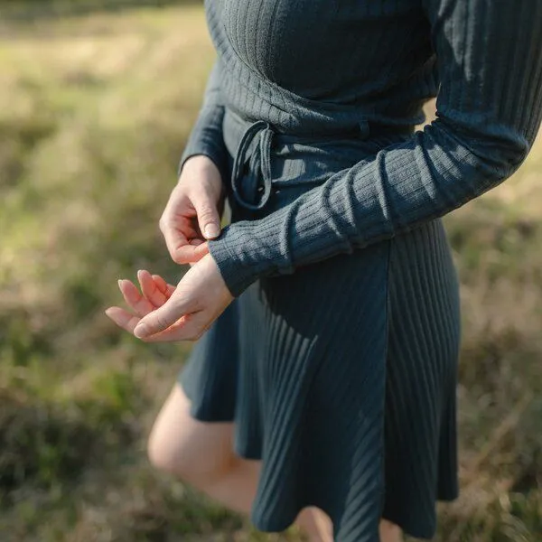 NORDLICHT NORDLICHT Pointelle Wickelkleid Antje, Waldgrün, – Produktbild 2 von 4