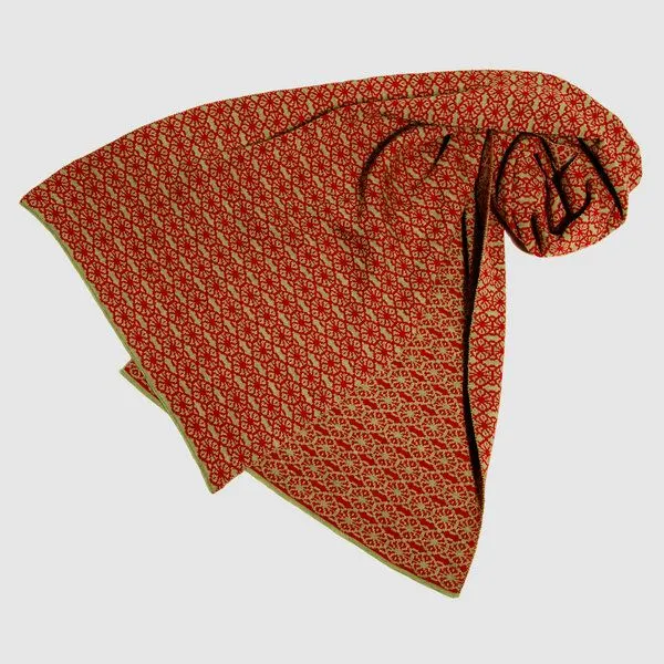 LANARTO slow fashion LANARTO slow fashion Schal Muster 'Blüte' zweifarbig gestrickt aus mulesingfreier Merinowolle, Rot, – Produktbild 1 von 3