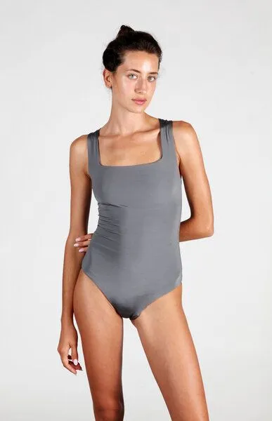 RENDL RENDL Swimsuit No.1 - eleganter Badeanzug mit überkreuzten Trägern, Silber, – Produktbild 2 von 4