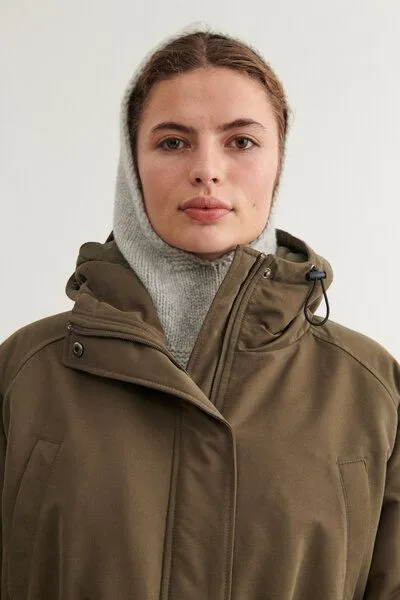 Basic Apparel Basic Apparel Blanche Balaclava aus 100% Wolle, Hellgrau, – Produktbild 3 von 3