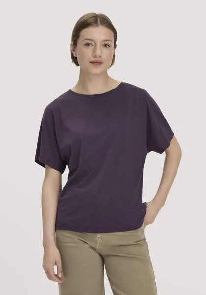 hessnatur hessnatur T-Shirt Oversize aus TENCEL Lyocell und Bio-Baumwolle, Dunkle traube, – Produktbild 1 von 4