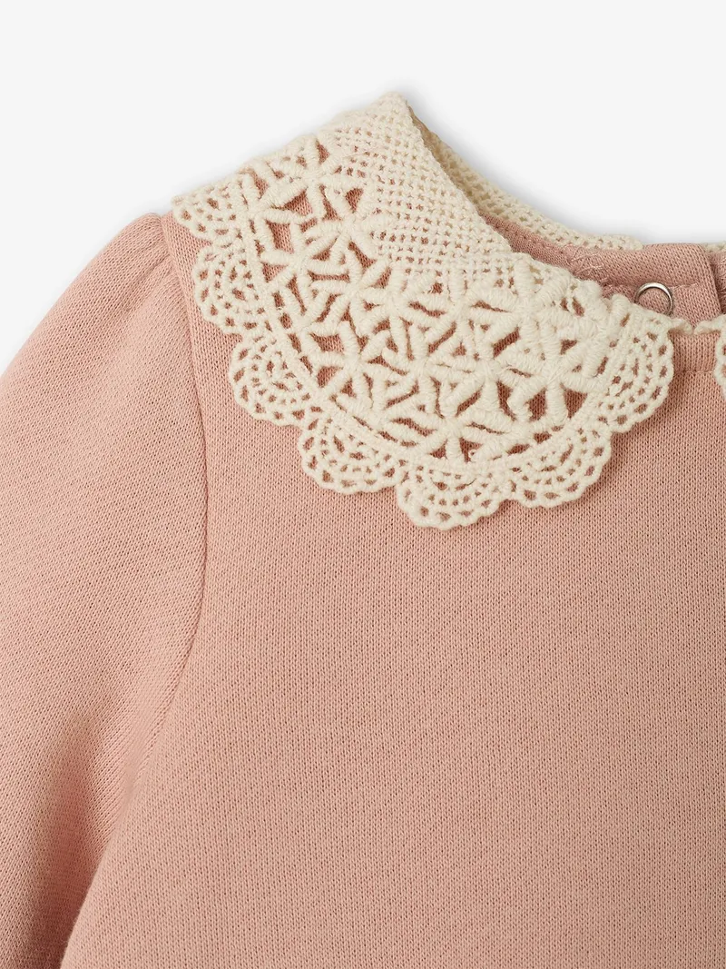 Vertbaudet Mädchen Baby Sweatkleid mit Häkelkragen pudrig, Pudrig rosa, – Produktbild 3 von 4