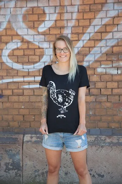 päfjes päfjes Vogel Dodo Polly - Fair gehandeltes Frauen T-Shirt - Slub Black – Produktbild 2 von 3