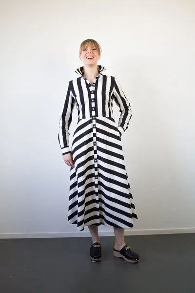 Skrabak Skrabak Hemdkleid Alexandra mit Blockstreifen aus Bio-Baumwolle – Produktbild 3 von 3