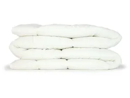 HANS NATUR HANS NATUR Bettdecke Bio Merinowolle mit Zirbe 155 x 220 cm, 1520 g (Ganzjahr) – Produktbild 1 von 1