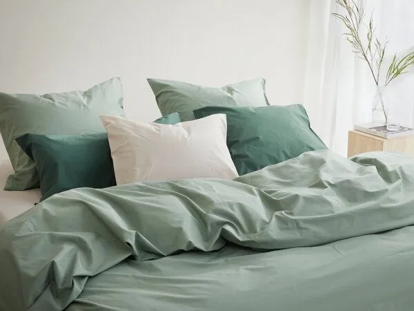 Yumeko Yumeko Kissenbezug aus Perkal 300TC, Jade green, – Produktbild 1 von 4