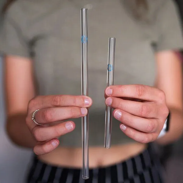 Chinchilla Chinchilla Trinkhalme aus Glas mit Logos – Produktbild 2 von 4