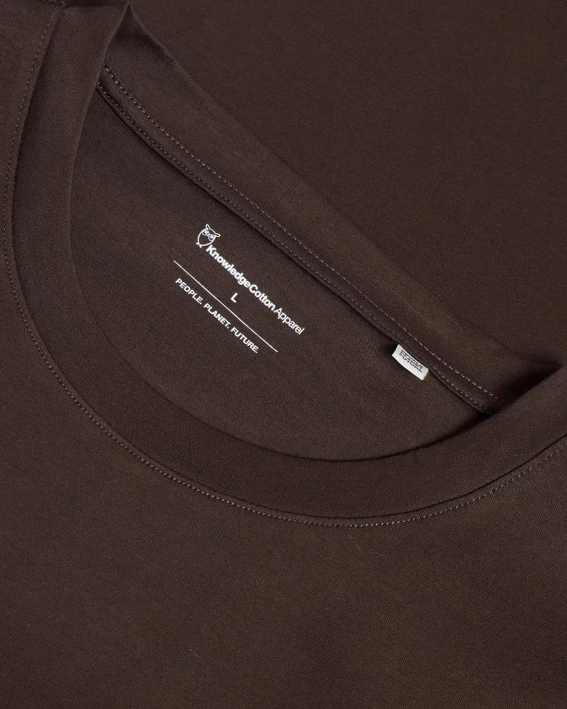 KnowledgeCotton Apparel KnowledgeCotton Apparel Herren vegan T-Shirt Mercerized Chocolate Torte, Braun, – Produktbild 2 von 2