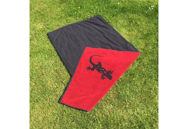 Trend Trend Badetuch Geco, Frottee (1-St), Duschtuch, Rot|schwarz, – Produktbild 3 von 5