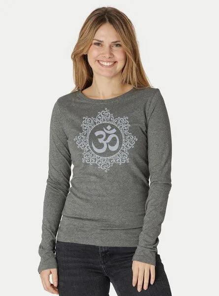 Peaces.bio - handbedruckte Biomode Peaces.bio - handbedruckte Biomode Bio-Damen-Langarmshirt classic OHM, Grau, – Produktbild 1 von 3