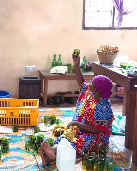 Chako Zanzibar Chako Zanzibar Recycling Windlicht Mkongo Weinflasche, Klar, – Produktbild 3 von 3