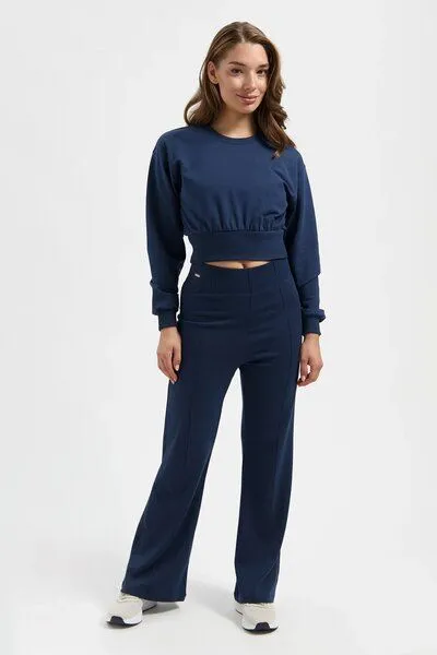 Urban Goddess Urban Goddess Naya Cropped Yoga Longsleeve, Midnight (blau), – Produktbild 4 von 4