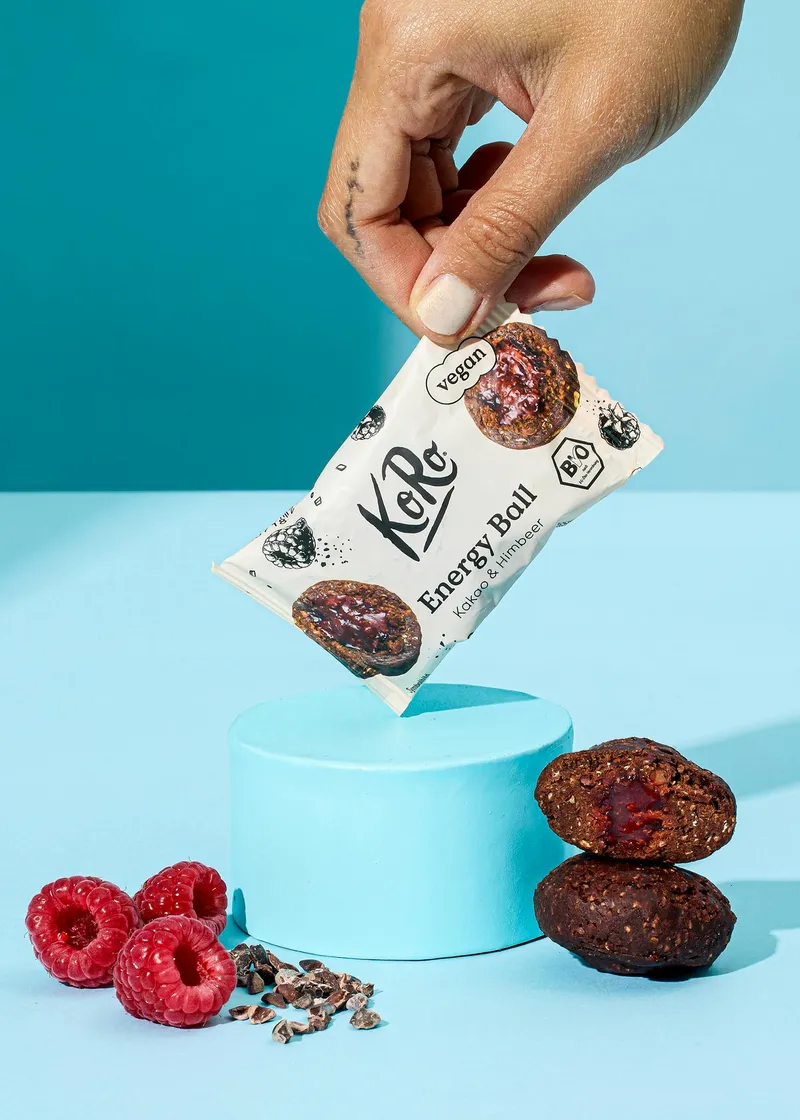 KoRo Bio Energy Ball Kakao und Himbeerfüllung 30 g – Produktbild 3 von 5