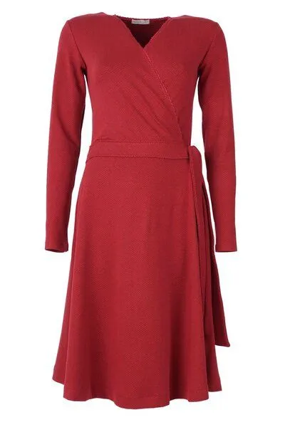 WIRKSTOFF Potsdam WIRKSTOFF Potsdam Kleid in Wickeloptik, Rubinrot, Fischgrät, Bio-Baumwolle – Produktbild 1 von 4
