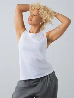 Honest Basics Honest Basics Damen Straight Fit Tanktop aus Bio- und recycelter Baumwolle – Produktbild 1 von 1