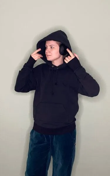 Golden Circle Clothing Golden Circle Clothing Hoodie mit übergroßer Kapuze und Daumenlöchern, Schwarz, – Produktbild 2 von 4