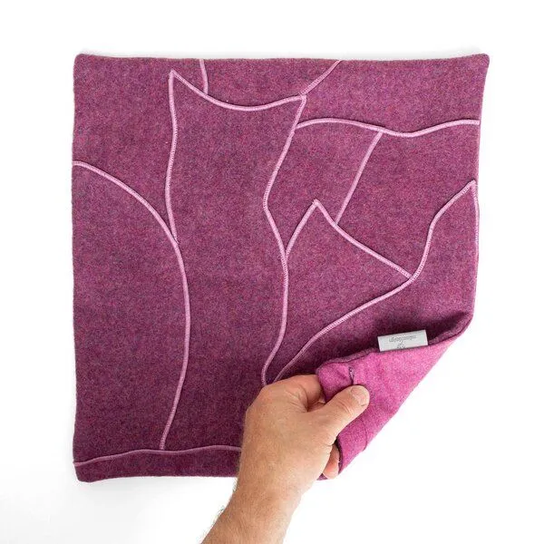 nahtur-design nahtur-design Dekokissen "zero-waste" aus kuscheliger Schurwolle | Unikate, Luci, – Produktbild 1 von 4