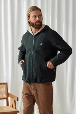 TWOTHIRDS TWOTHIRDS Herren vegan Jacke Arou Dunkelgrün – Produktbild 1 von 1