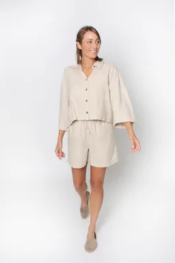 Zerum Leinen Overshirt Modell: Julia – Produktbild 1 von 1