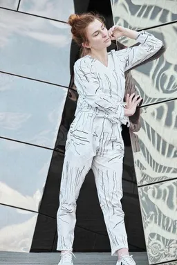 Sophia Schneider-Esleben Sophia Schneider-Esleben Eva - Damenhose, Bundfaltenhose, Highwaist aus Bio-Baumwolle – Produktbild 1 von 1