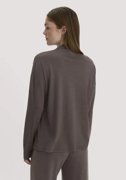 hessnatur hessnatur Longsleeve Oversize aus reiner Bio-Merinowolle, Dunkles mauve, – Produktbild 2 von 4