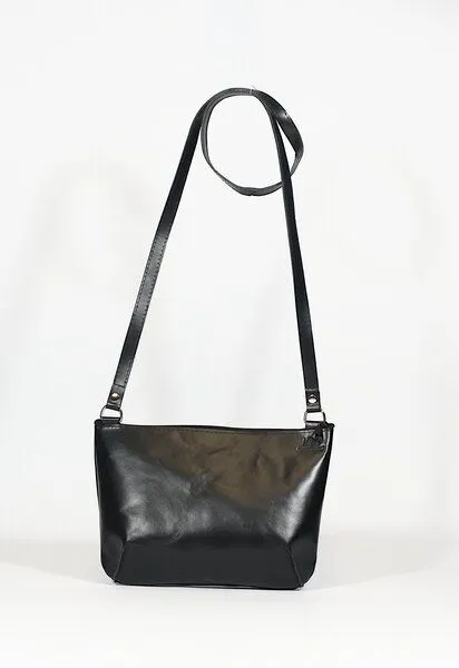 monday market monday market Ledertasche Lea, Schwarz, – Produktbild 2 von 3