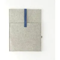 matilda k manufaktur matilda k. manufaktur Minimalistische Laptophülle aus Wollfilz 'max' mit Einsteckfach | für MacBook |Air| Pro 13|14|15|16 Zoll, Hellgrau-mittelblau, – Produktbild 1 von 1