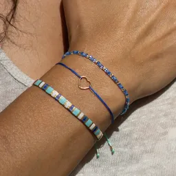 juni juni 3er-Armband-Set "Ocean Love" - Perlenarmbänder in blau / türkis mit Herz Armbändchen – Produktbild 1 von 1