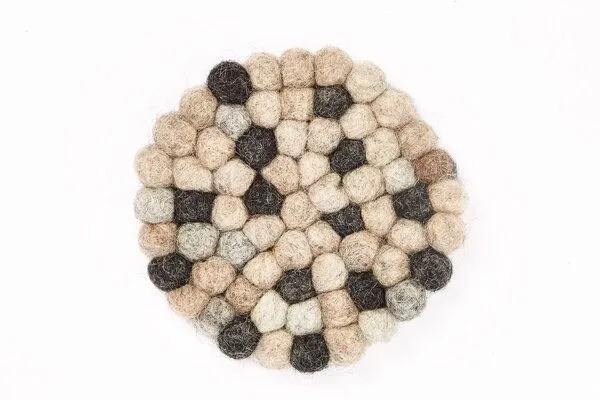 short'n'pietz short'n'pietz handgefilzte Glasuntersetzer aus Filzkugeln, Bunt, – Produktbild 3 von 3