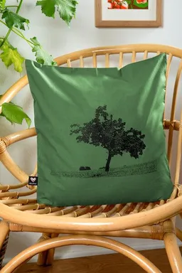 Hirschkind Hirschkind Bio-Kissenbezug 'Apfelbaum' grün mit schwarzem Druck 40*40 cm – Produktbild 1 von 1