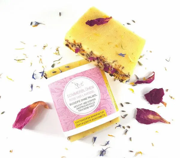 Küstenseifen Manufaktur Küstenseifen Manufaktur Sommerblühen - Bioseife Rose & Lavendel für trockene Haut - Biokosmetik – Produktbild 2 von 4