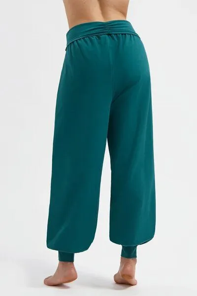 Urban Goddess Urban Goddess Rhea Yoga-Hose mit lockerer Passform, Seamoss (grün), – Produktbild 3 von 4