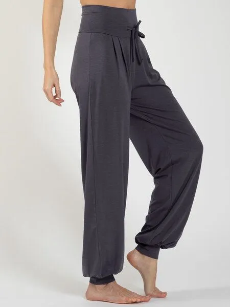 Magadi Magadi Yoga- und Wohlfühlhose FLORENCE aus weichem Naturmaterial, Grau (dark grey), – Produktbild 3 von 4