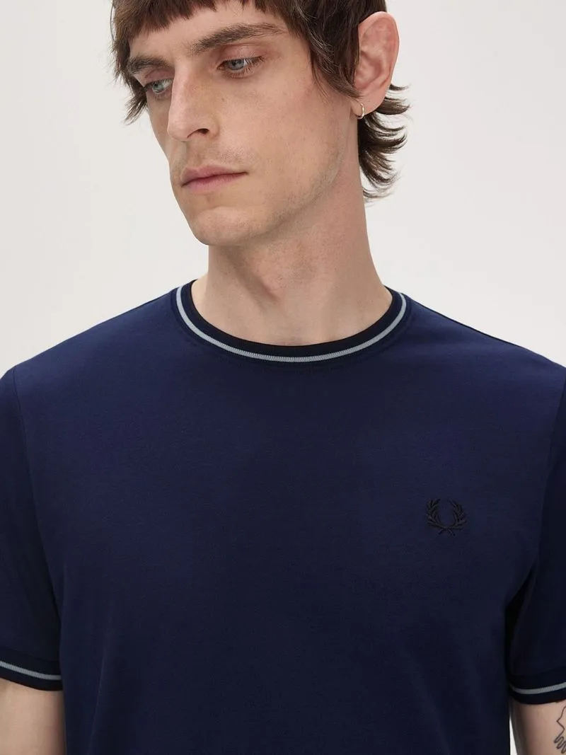 Fred Perry Fred Perry M1588 Twin Tipped T-Shirt Marine - Größe XL, Blau, – Produktbild 2 von 4