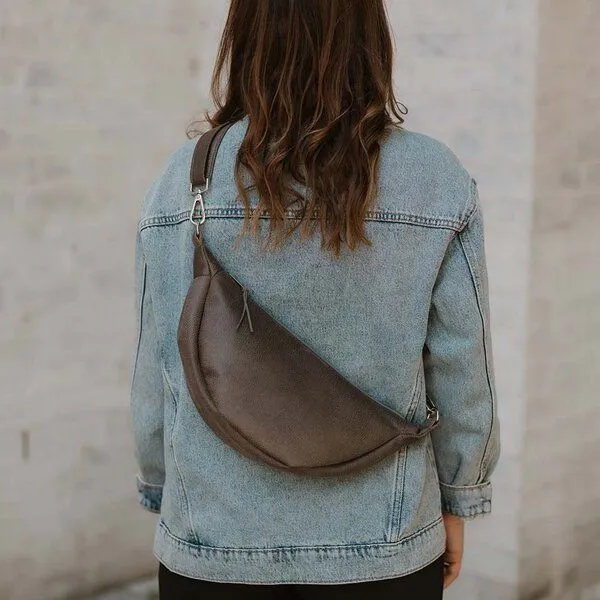 BOWLEANIES TASCHEN BOWLEANIES TASCHEN Moon Bag aus Lederfaserstoff, Dunkelgrau mit silber, – Produktbild 1 von 4